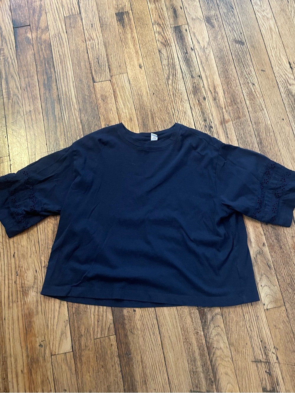 Old Navy Tee with Lace Sleeves, Size Large